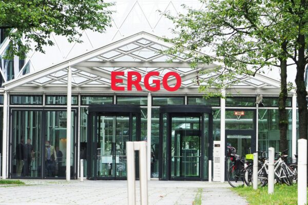 Kfz-Unfall bei der ERGO Versicherung melden